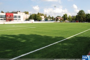 Pełnowymiarowe boisko piłkarskie z sztucznej trawy z certyfikatem FIFA 2 STAR dla SKRA Częstochowa